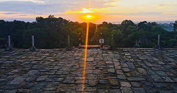 AsiaBackroad's tweet photo. Set the alarm clock to arrive at Angkor Wat's main temple at 5:00 a.m. or shortly afterward to see one of the world's most beautiful sunrises.Being there early would ensure you find the right location for the best photo of the day.
#angkorwat #sunrise #photos #tours #travel https://t.co/oe6c69sek2