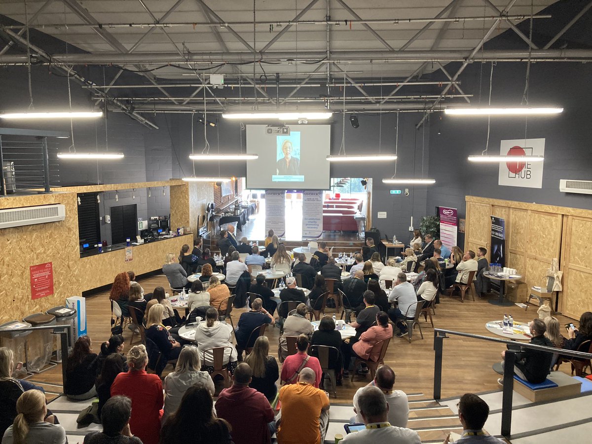 The amazing @JukesyJo presented to the <a href="/FAVORUK/">FAVORUK 💜</a> recovery conf this morning via video. What a fantastic way to set the scene and tone for today. It is through people like Jo telling us about her family tragedy and what needed to be different to change the course, give us hope.