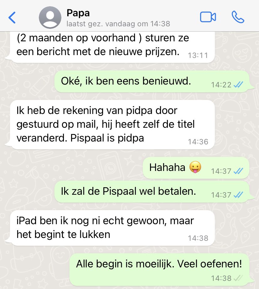 T_h_a_i_l_a's tweet photo. Altijd diepe gesprekken met de papa. #pispaal https://t.co/IQr3e3oO0s