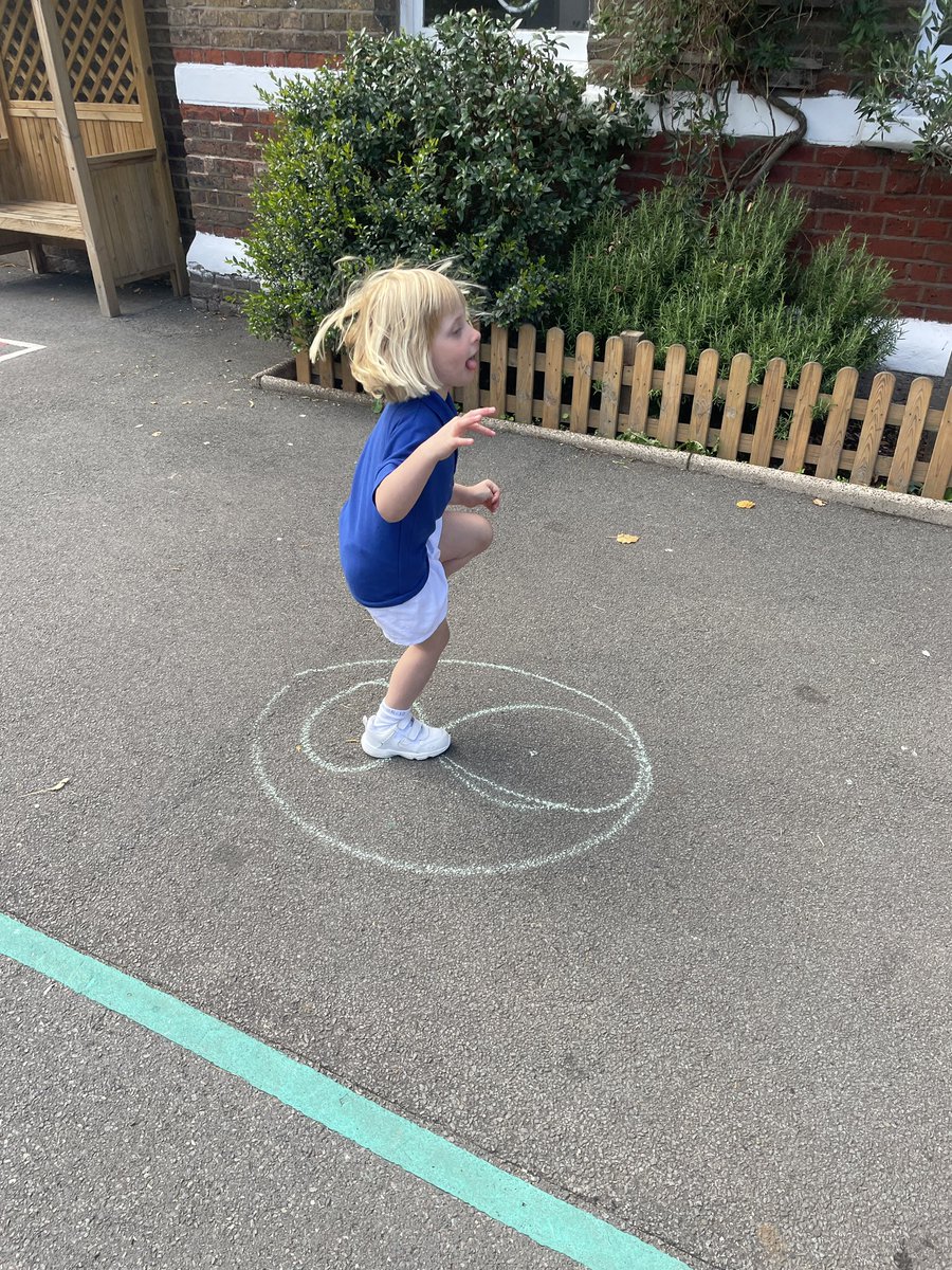 RPPS_Reception's tweet image. Gross motor maths! 🔢🏃‍♂️
#countingfun #earlyyears