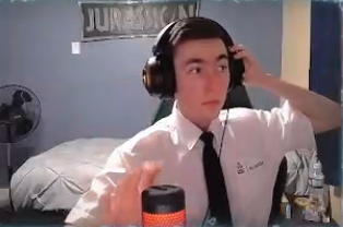 alvicatee's tweet photo. if u take ranked seriously in this season this is an issue u need to bring up w ur therapist how can u care when spongebob in his shirt and tie just came back from his shift at the krusty krab and is rank 5 https://t.co/nrQaw6d78o