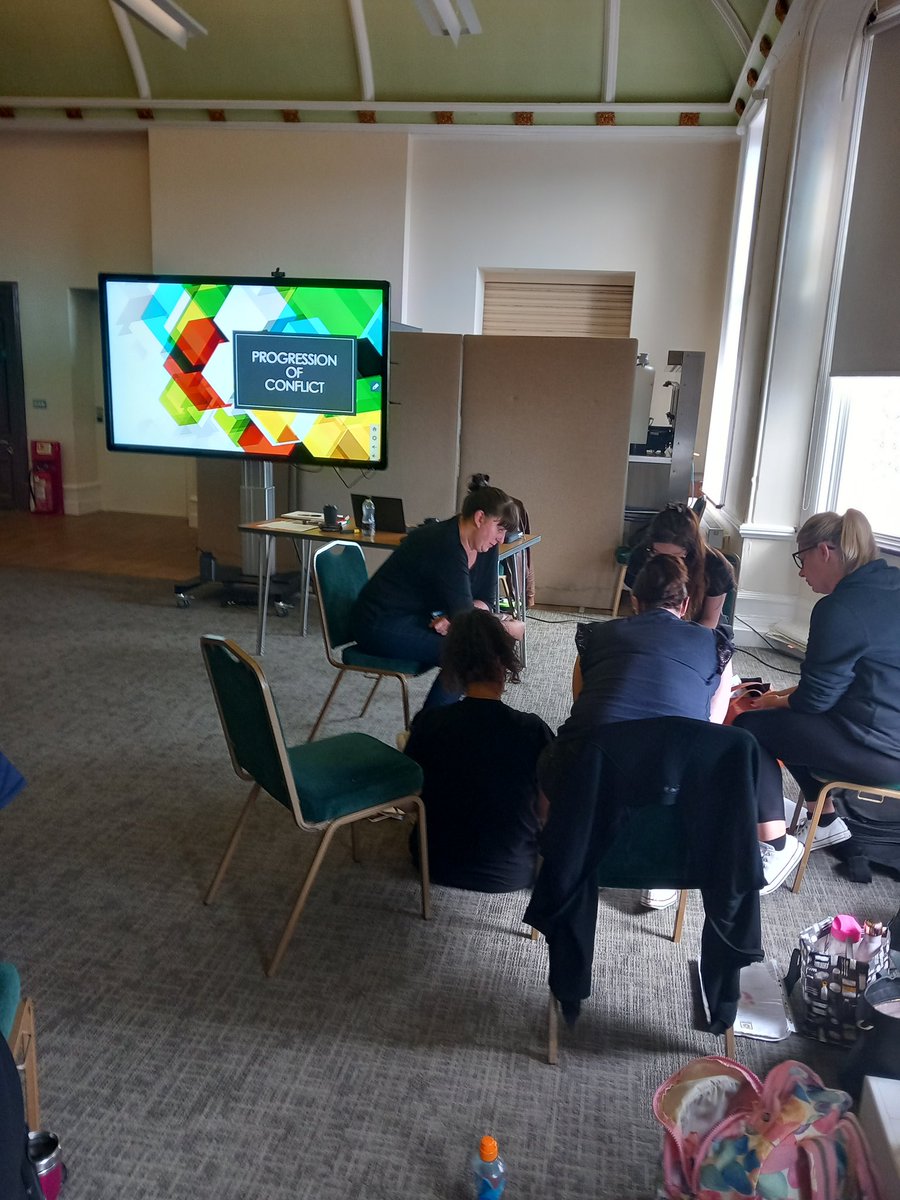 NetCareNI's tweet image. Final session of our level 3 accredited course in Restorative Mediation for social care staff at @TamesideCouncil 
Great group, loads of laughs and seriously good practice.