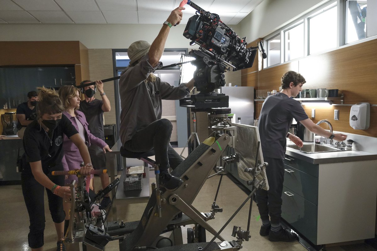 TheGoodDoctorAr's tweet photo. #TheGoodDoctor Countdown Rewatch Party in the road of Season 6. π
PICTURES BEHIND THE SCENE
Episode 5.02 #PieceOfCake
Directed by #TimSoutham
@gooddrwriters #DavidHoselton & #TracyTaylor
Pics by @jeffweddell
Promo by @ABCNetwork
#FreddieHighmore
@SPTV https://t.co/cBMOckJn1C