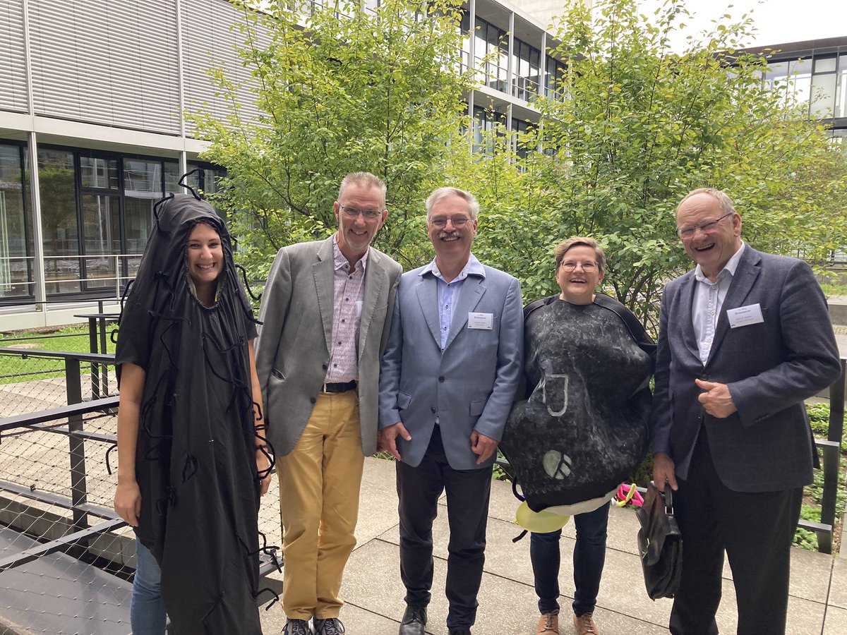 Dina Grohmann (@dinagrohmann) on Twitter photo Today at the #ArchaeaCentre Regensburg: a beautiful farewell symposium for two heroes in the #Archaea world: Harald Huber and Reinhard Rachel. Lots of fun and many inspiring talks - among others <a href="/DaumLaboratory/">Bertram Daum</a> and Ivan Berg. (Don’t ask how I ended up in a archaea costume 😅) Today at the #ArchaeaCentre Regensburg: a beautiful farewell symposium for two heroes in the #Archaea world: Harald Huber and Reinhard Rachel. Lots of fun and many inspiring talks - among others <a href="/DaumLaboratory/">Bertram Daum</a> and Ivan Berg. (Don’t ask how I ended up in a archaea costume 😅)