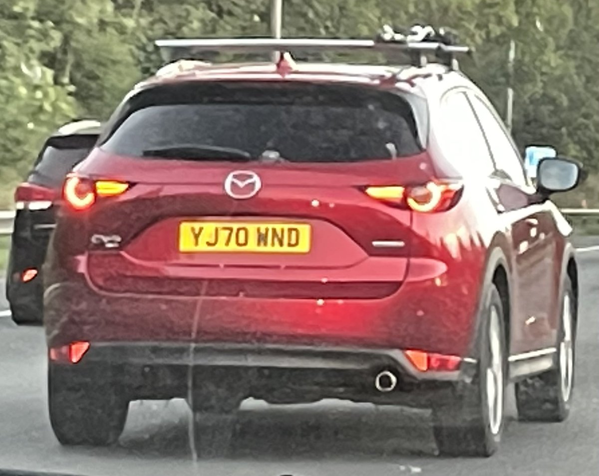 UkBad's tweet image. Middle lane hogger. Hasn’t moved over for several miles. 

#MiddleLaneHogger #MiddleLaneHogging #BadDriver #BadDriving