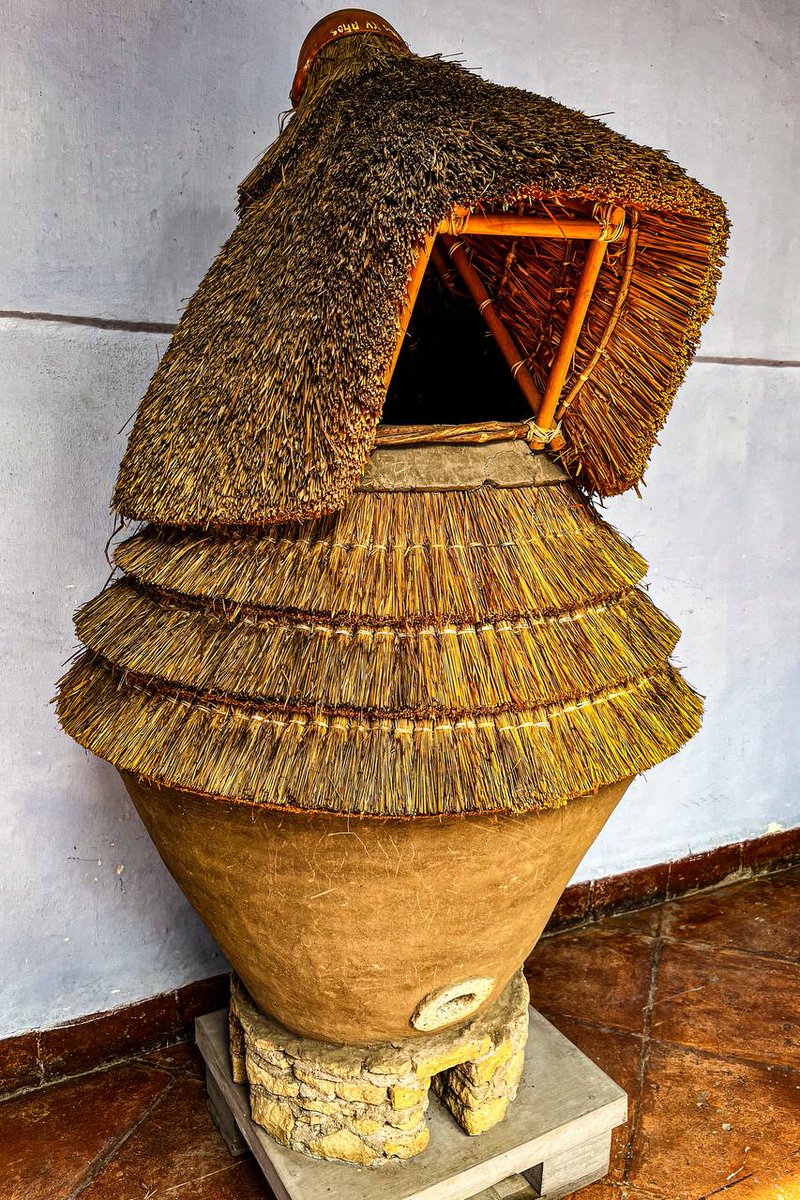 asetur_mx's tweet photo. 📍🧳 Vía @STC_Morelos | En la comunidad de #Chalcatzingo, #Jantetelco, existe un gran número de #Cuexcomates, piezas utilizadas por las culturas mesoamericanas para el almacenamiento de granos y se ha convertido en uno de los íconos de identidad de #Morelos. #SomosASETUR https://t.co/defo9fOZKu