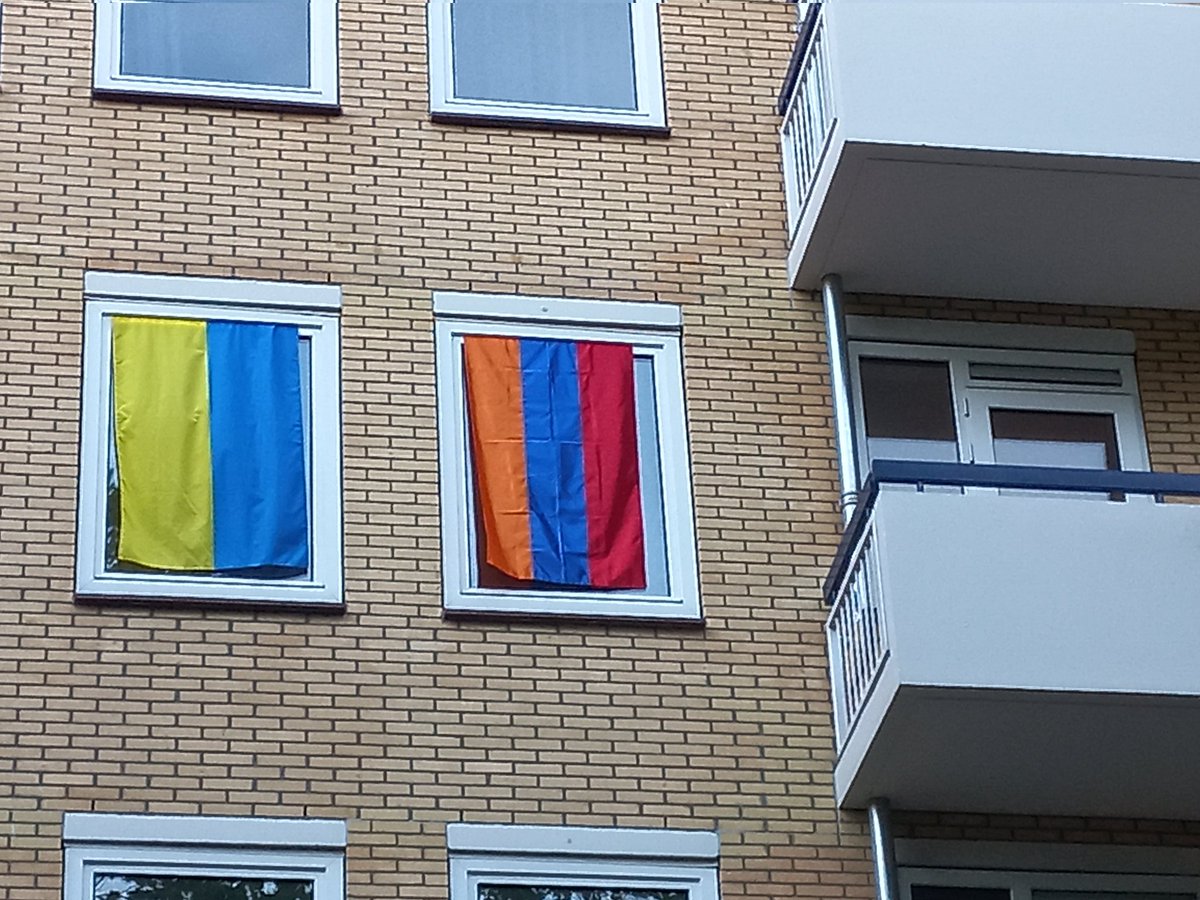 If you're driving through Amsterdam and you see this apartment, then you just passed by my home.

🇺🇦🇦🇲