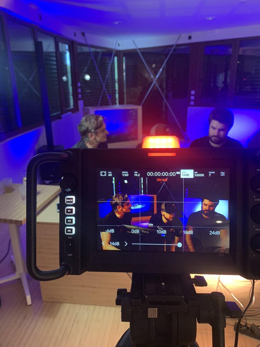 Twitch.tv/letsplayscience 

Avec <a href="/paleo_j/">John (Paléo-J) ⛏️🐾🌍</a> &amp; <a href="/JURASSIK_cedrik/">🦆 Cédrik JURASSIK 🌿</a> !

Et @Clemiaw à l’animation et @lesarcanesprod à la technique ❤️‍🔥