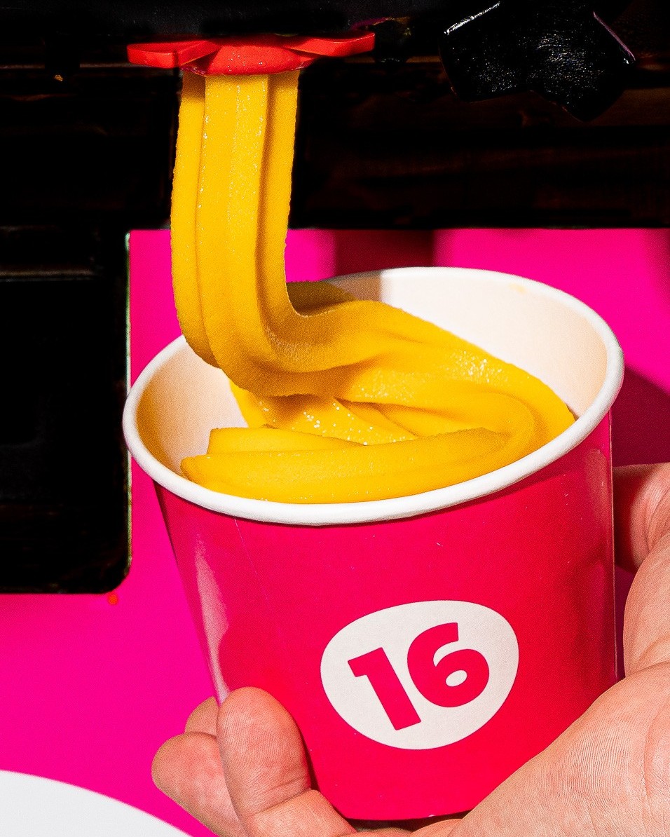 So Fresh Mango Sorbetto ready for its close-up 👀 Happy Friday!