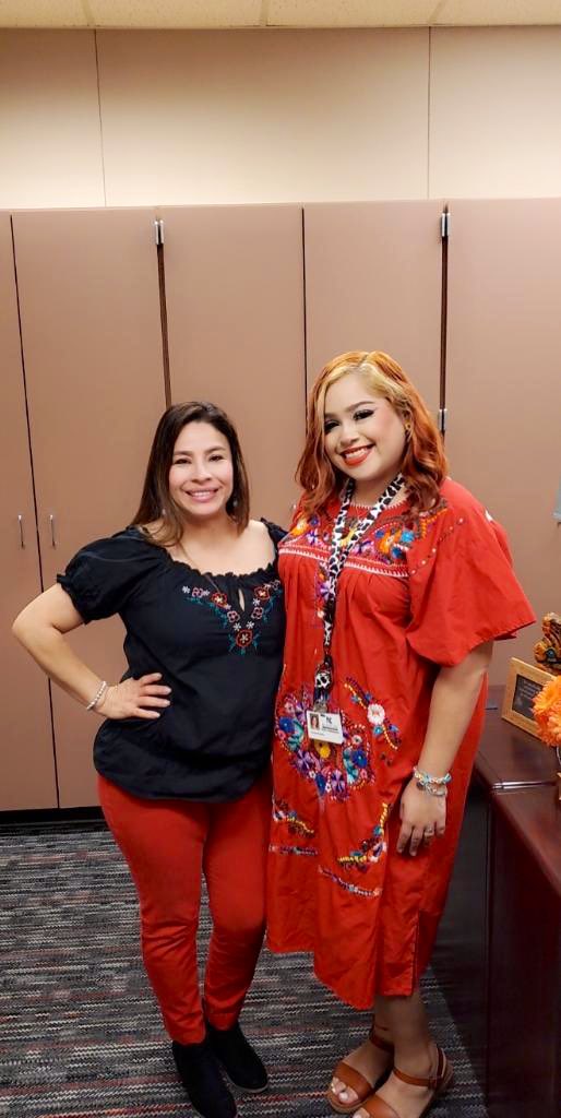 Miss_Fajardo's tweet photo. Celebrating Hispanic heritage month at @KleinIntKISD ❤️ Celebrando el mes de la Herencia Hispana ❤️ #kleinisd #kleinintermediate #MexicoIndependenceDay 🇲🇽 https://t.co/1uwId5HaI5