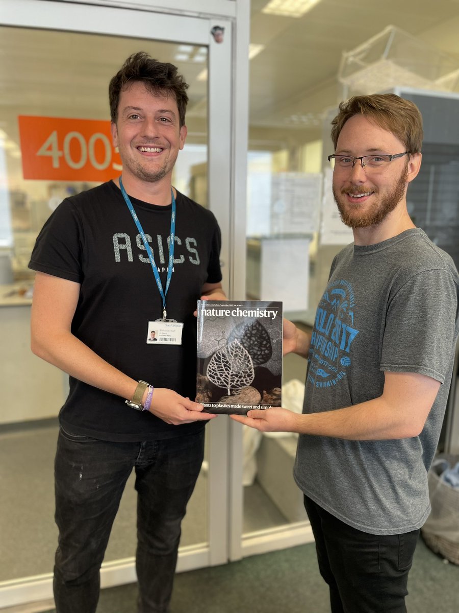 GoldupLab's tweet image. Happy to receive the printed copy of our latest @NatureChemistry 📬

@jackmaynard95 @PeterrGallagher @dlozanme 

Don’t be shy 😉:
rdcu.be/cVJIy