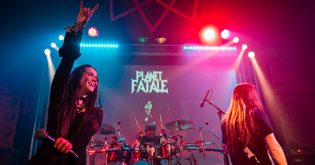 Planet Fatale (@planetfatale) on Twitter photo NEW MUSIC VIDEO “86” OUT NOW 🔥🔥🔥
youtu.be/Gpn81x90yyc
Catch us at <a href="/thebbfest/">Breaking Bands Festival</a> Sunday 28 May 2023 🤩🤘 NEW MUSIC VIDEO “86” OUT NOW 🔥🔥🔥
youtu.be/Gpn81x90yyc
Catch us at <a href="/thebbfest/">Breaking Bands Festival</a> Sunday 28 May 2023 🤩🤘