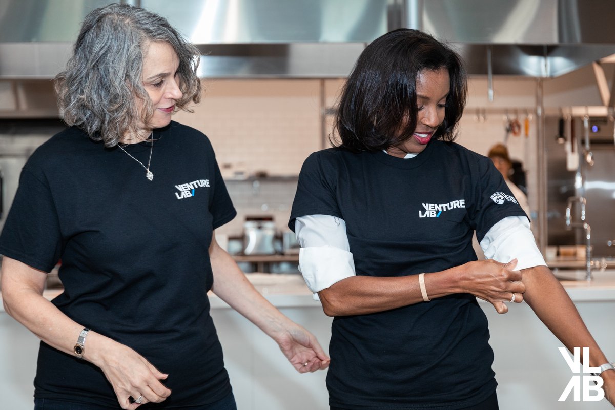 Had such a great time chatting with @ErikahJames and folks at <a href="/Wharton/">The Wharton School</a> today in Tangen Hall about entrepreneurship

I'm excited to keep growing the #entrepreneurship community through <a href="/vntrlab/">Venture Lab</a> at <a href="/Penn/">Penn</a>. And look at our Test Kitchen busy at work behind us!

#wharton #EntrePenneur