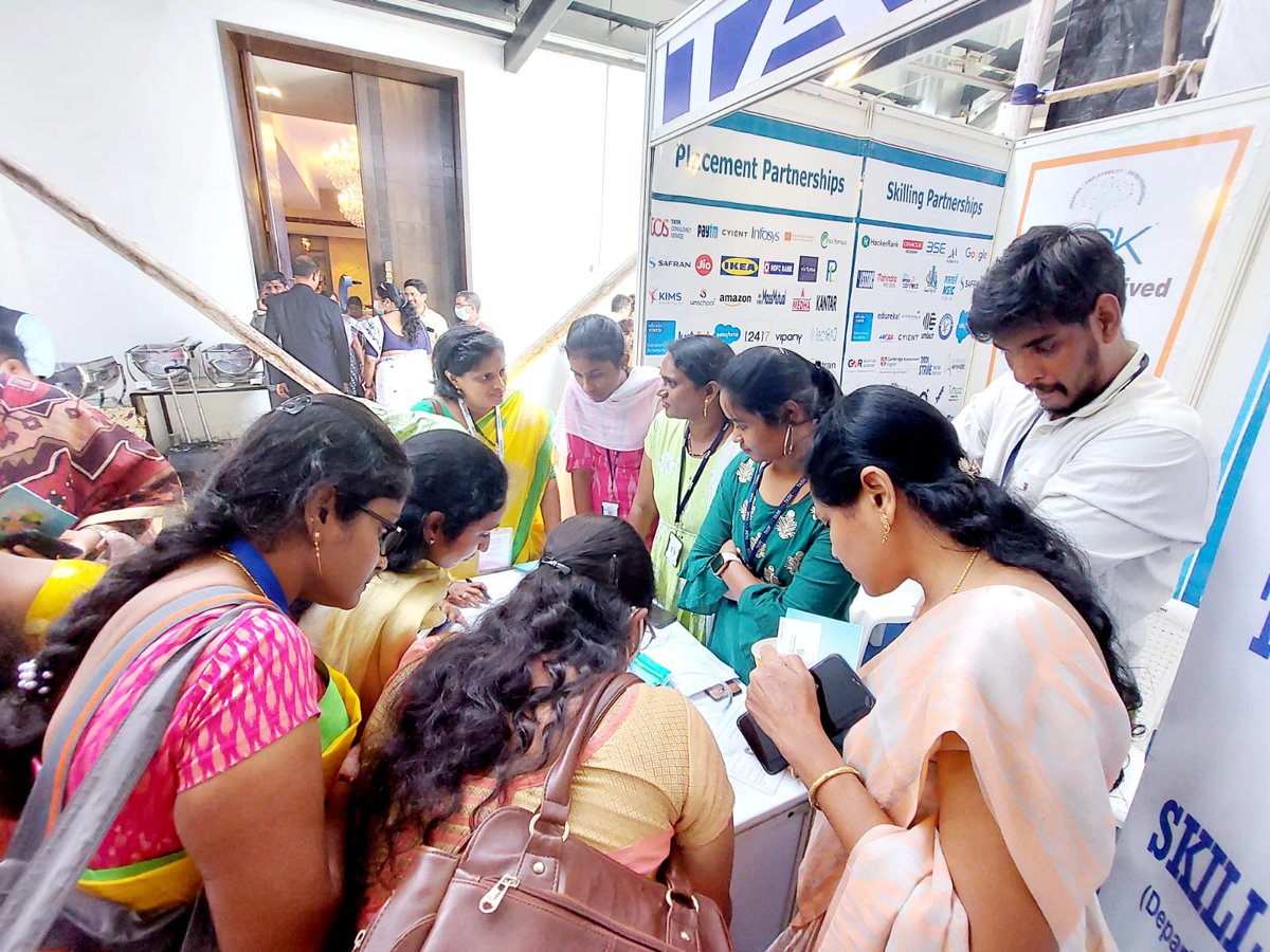 SravanilT's tweet photo. Glad to attend the 2nd IndiGlobal Education Festival 2022, Celebrating Innovation &amp; Learning. 
@taskts @IndiglobalMedia #EducationFestival2022 https://t.co/2ipRHCLH9t
