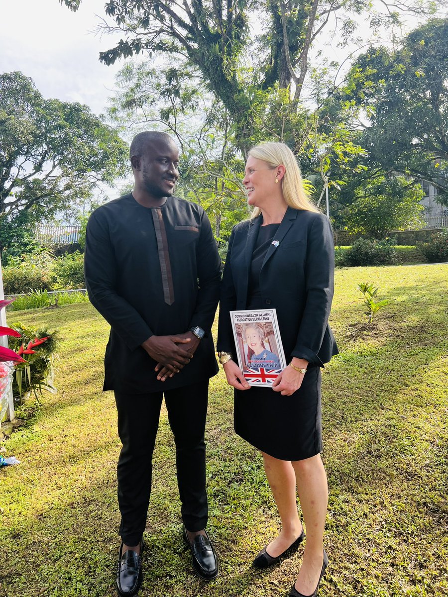 Joined the C’wealth Alumni Asso. today to sign the Book of Condolence following Her Majesty’s passing. Her life signified love; her leadership inspired hope and her death marks the end of a great era. May her soul Rest In Peace. <a href="/LisaJChesney/">Lisa Chesney</a> <a href="/UKinSierraLeone/">UK in Sierra Leone 🇬🇧🇸🇱</a>