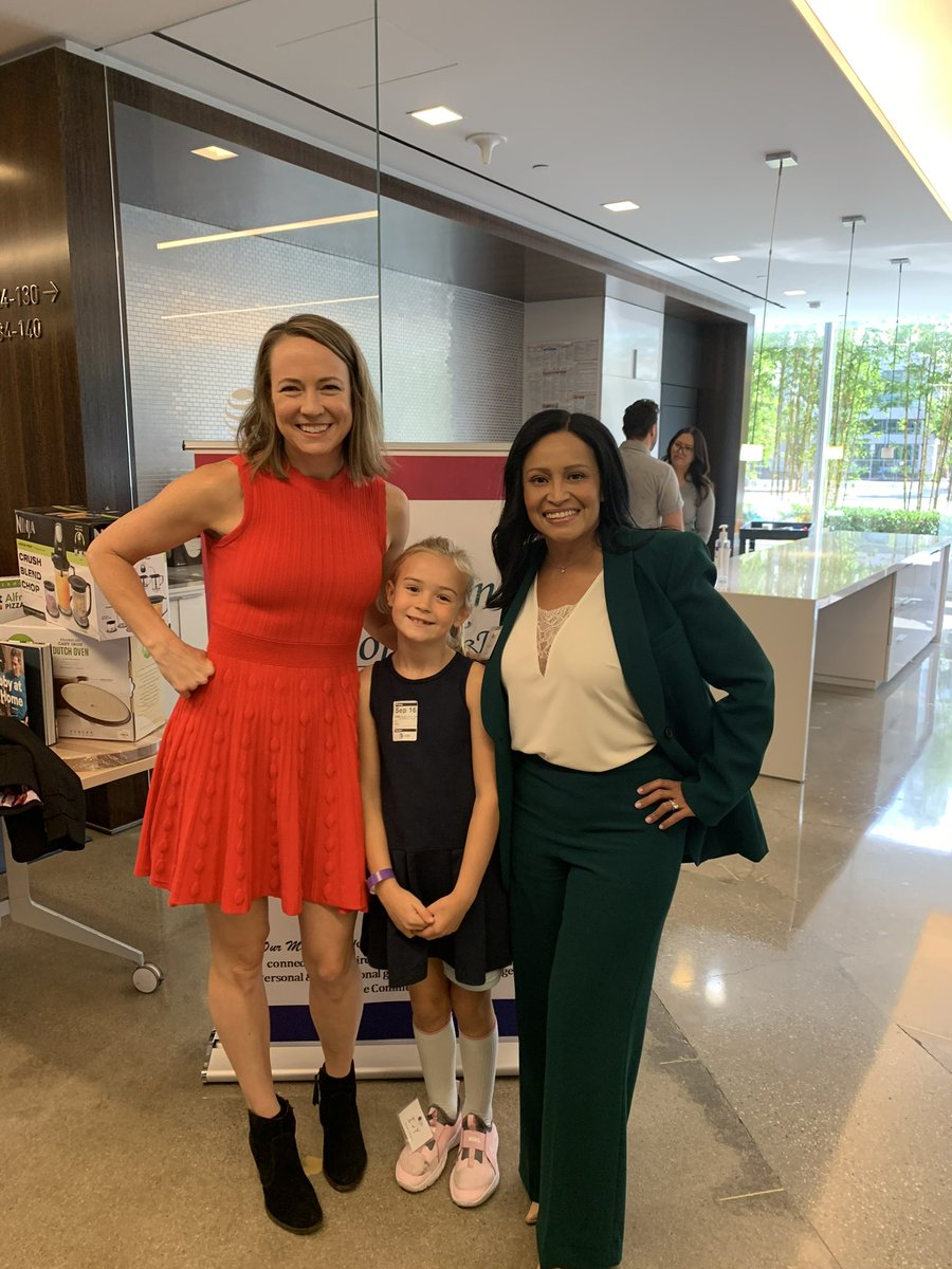 LorenaGWOA's tweet photo. 2022 Women of AT&amp;T SoCal Leadership Luncheon! In person event again!! Excited to hear from our keynote speaker @jenilbell @WomenofATTSoCal https://t.co/S0qcBTAHQv