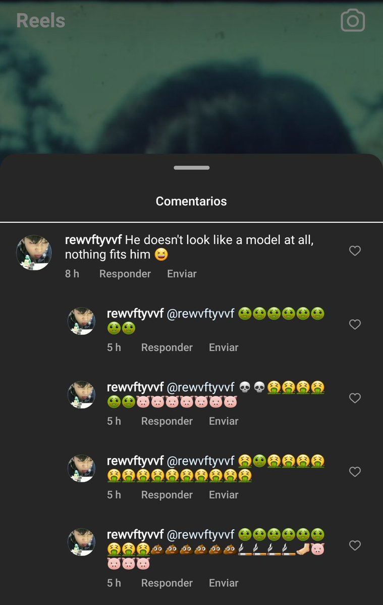 vthlune's tweet photo. oigan por favor vayan a reportar esta cuenta troll, esta dejando malos comentarios en el film teaser de 🐻🐯 en ig , NO LE RESPONDAN SOLO DENUNCIEN! 

📎:https://t.co/OAlUxUqZDI https://t.co/S8NbtaRGWp