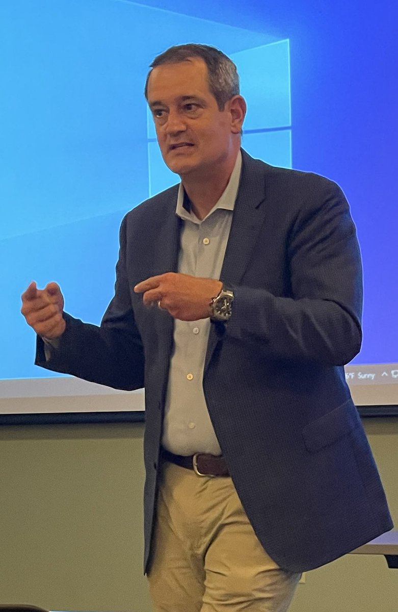 ClaytonRWalker's tweet photo. I don’t have the words for how good it makes me feel that @JeffMcCordTN is coming home as president of @northeaststate. For now, he’s still Commissioner of @Jobs4_TN and he spoke on heady topics from both perspectives at the #NETNTour.
Great job, Jeff! https://t.co/9YFsprPgN9