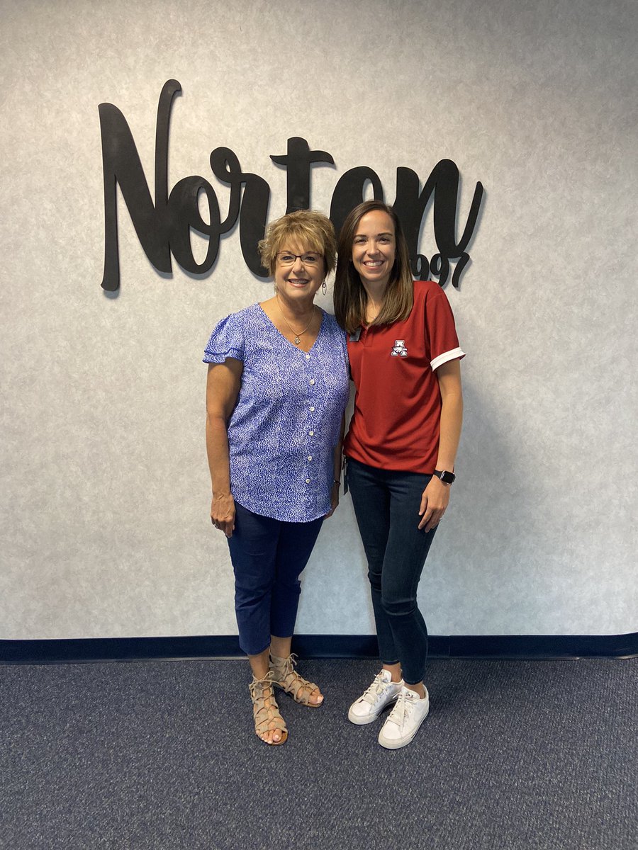Today I had the honor of meeting with Pam Harrison, Norton Elementary’s very first principal! I loved getting to hear the history and legacy behind some of our Norton traditions. 
  
Once a Knight, always a Knight! 💛
