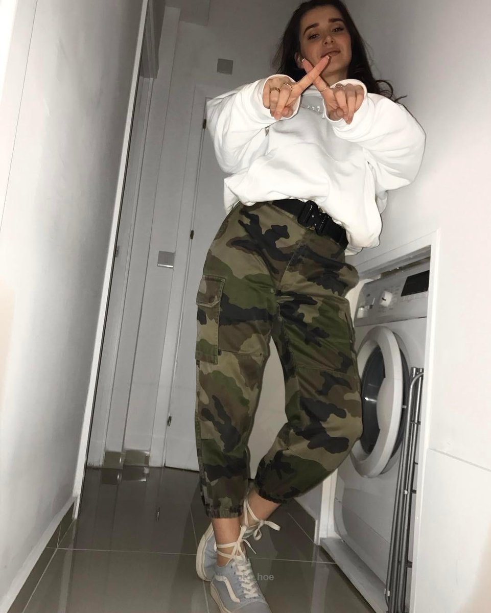 Crypto_Hoe's tweet photo. to the fakest people I've met in my life #awayfromme #yallnasty #fakelove awayfrommeyallnastyfakelove@London, United Kingdom
#crypto_hoe #Bitcoin #BTC #Crypto #Ethereum #BinanceSmartChain #Dogecoin #Trading https://t.co/8ynKA6czgl