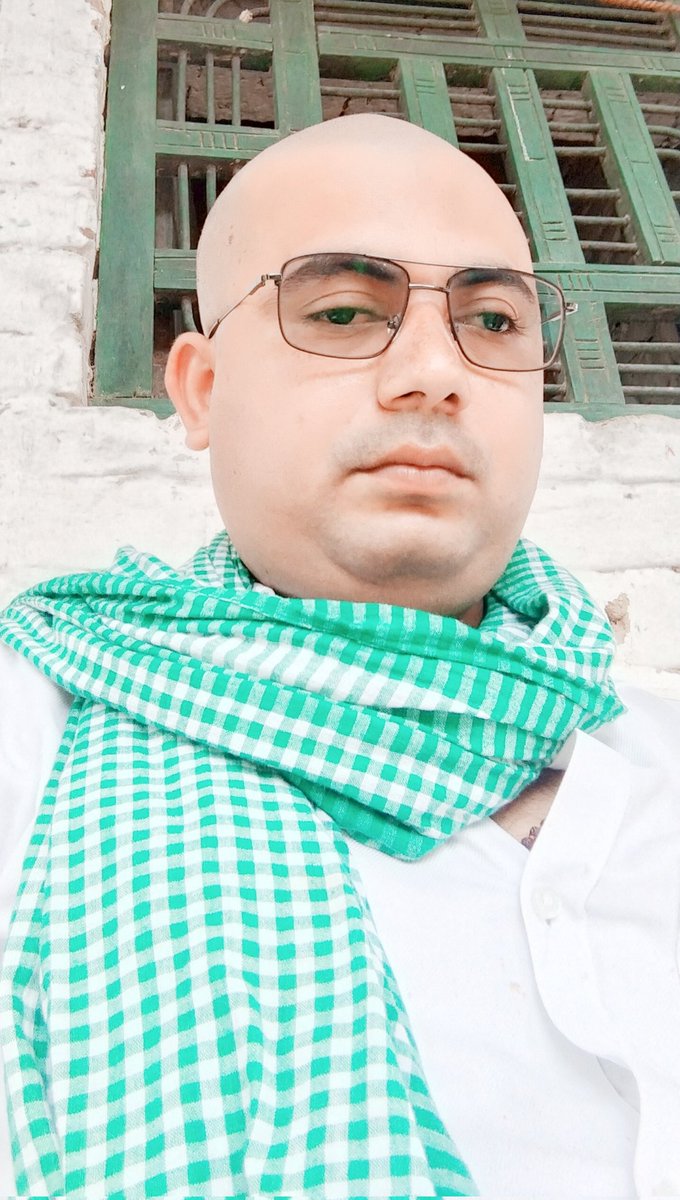 #पितृपक्ष_🙏
आज हमारे सबसे छोटे #चाचा जी अनूप मिश्रा(कंधई चाचा)जी 25जून2022 को #निधन हो गया था,आज #दसवाँ हुआ गांव में परिवार सम्मिलित होकर उनकी आत्मा को शांति मिले रीति रिवाज के अनुसार आज दसवाँ हुआ,सोमवार दिन 19सितंबर को तेरहवीं का कार्यक्रम हमारे गांव में आप सभी आमंत्रित है💐🙏