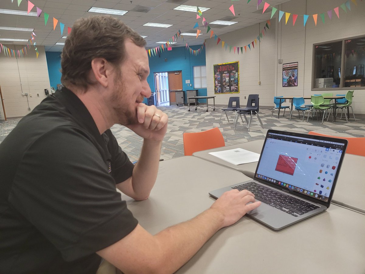 APSITKrystle's tweet photo. Mr. Clawson having a blast at our @tinkercad training/planning session! Can't wait to co-teach with you next week to introduce 3D modeling to our @APSPerkerson students!! @apsitnatasha @APSInstructTech @ahrosser https://t.co/o1aB4hFEAy