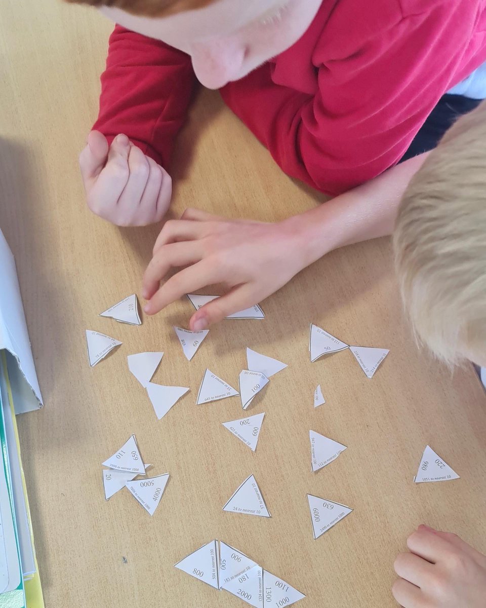 NET_Abbotsweld's tweet image. Marvellous maths! 🔢|| Empathy class enjoyed practising rounding numbers up to 999,999,999, using tarsia puzzles. #shapingfutures #netacademies
