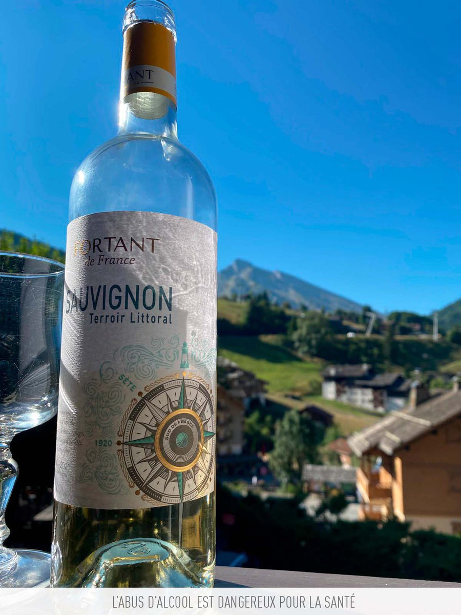 Fortant_FR's tweet photo. Plein air !#maisonfortant #fortant #harvest #paysdoc #tastepaydoc #igppaysdoc #vin #wine #winery https://t.co/kfXsbNYBja