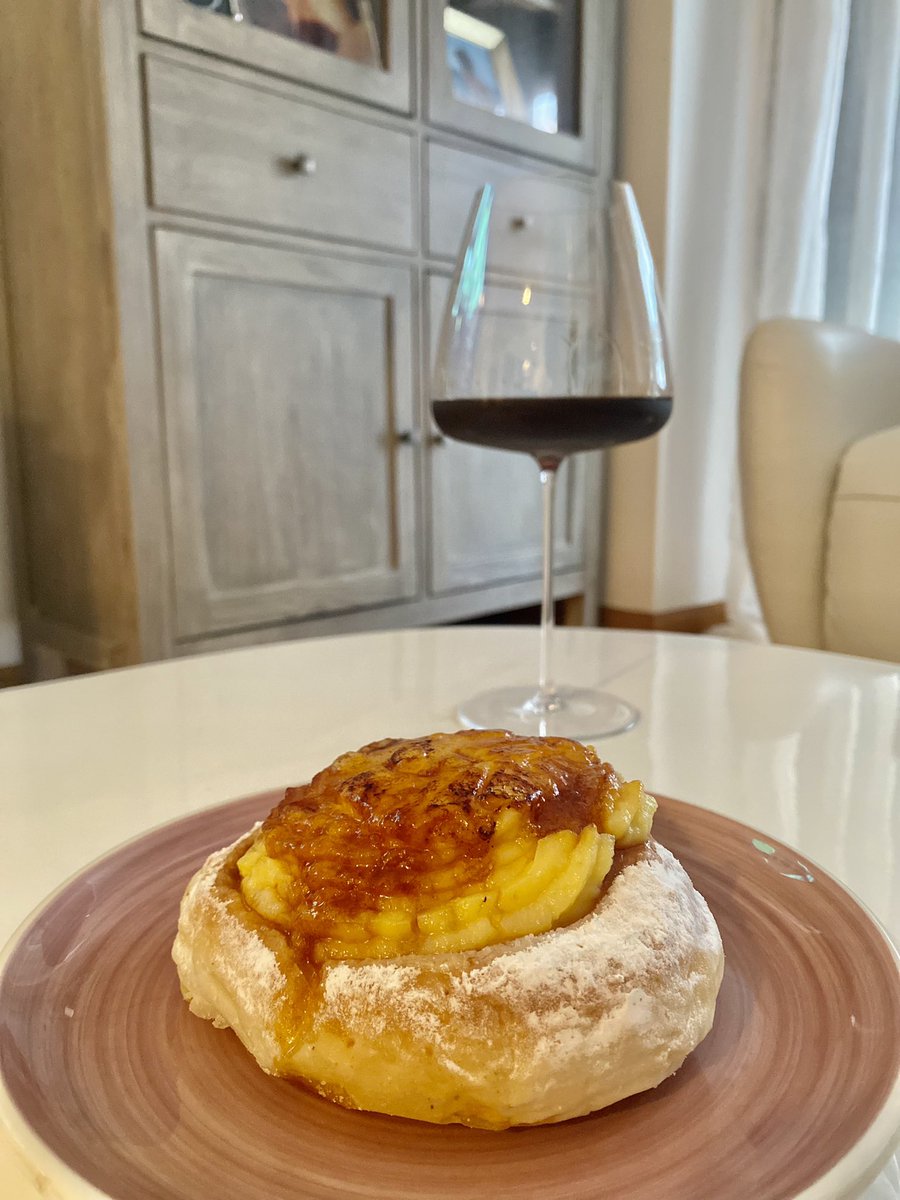 La ensaimada con crema tostada de <a href="/Formentor_MAD/">Formentor ensaimadas</a> es una jodida maravilla