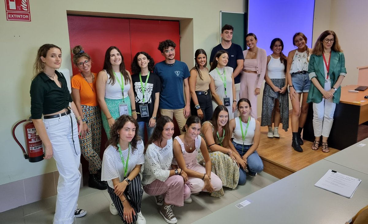 📸 Muy contentos con la participación de <a href="/_SEOM/">SEOM</a> en el <a href="/xivcemuc/">XIV Congreso de Educación Médica (CEM)</a> <a href="/ceem_medicina/">CEEM</a>. 2️⃣ talleres y 1️⃣ mesa: 
✅️ Cáncer en la mujer. Perspectiva de género con la Dra. García.
✅️ Oncogeriatría con la Dra. Alonso. 
✅️ Deporte y Cáncer con la Dra. Herrero. 
#SEOMConLosEstudiantes