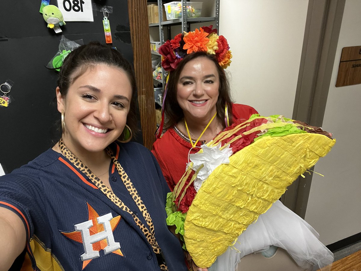 Starting off National Hispanic Heritage Month in style. #MPEPanthers <a href="/MPElemSchool/">Memorial Parkway EL</a>
