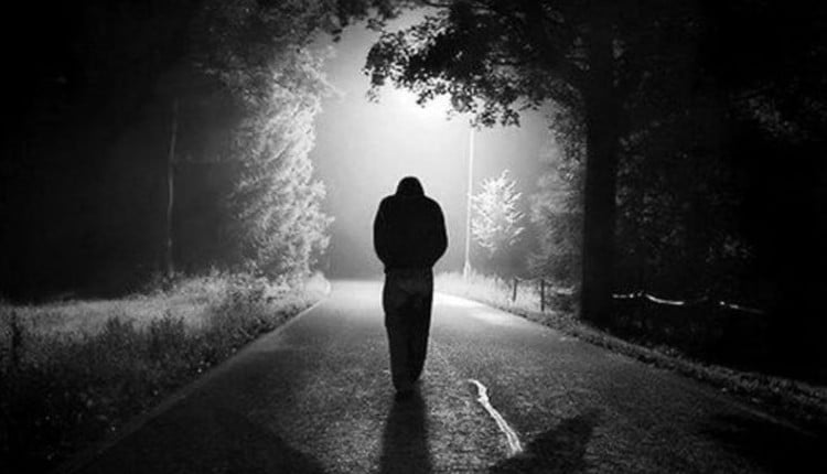 العُزلةُ اعتكافٌ محمودٌ.
#ياسر_عواد_الحزالمة