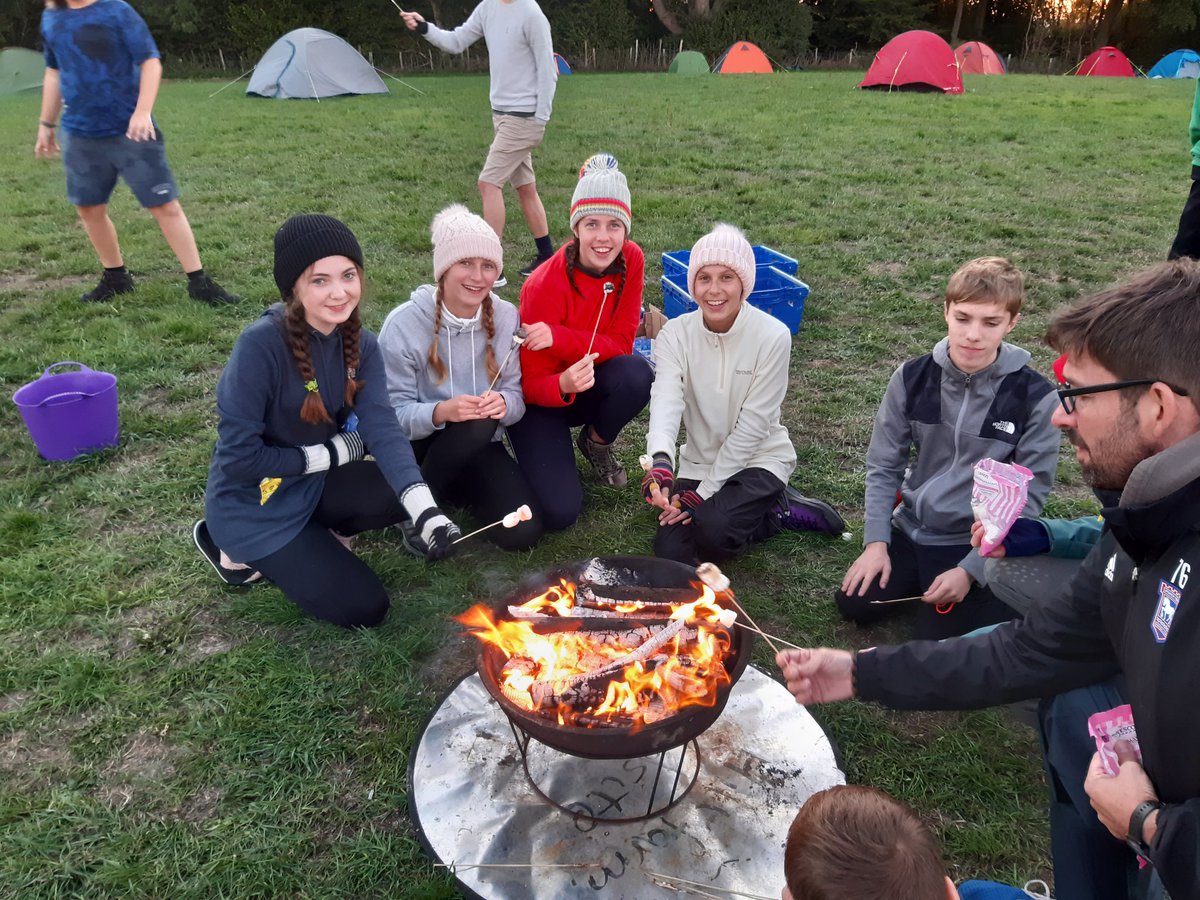 Simon_Balle's tweet photo. Duke of Edinburgh Bronze Award September 2022  #DofE #WendoverWoods https://t.co/fWridbrXid