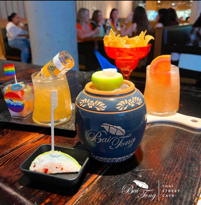 EatGuideSeattle's tweet photo. Happy Friday!! ๐Its the weekend! ๐โจ
Makes your table full with our special ๐น๐ธ cocktails! This is how to freshen up your weekend mood! ๐คฉ
โค๏ธ๐งก๐๐๐๐๐ค
๐๐ธ@baitongrestaurant
#TheEatGuide #visitseattle #seattlewashington #seattlewa #seattleblogger #washingtonstate https://t.co/hk4utcBeux