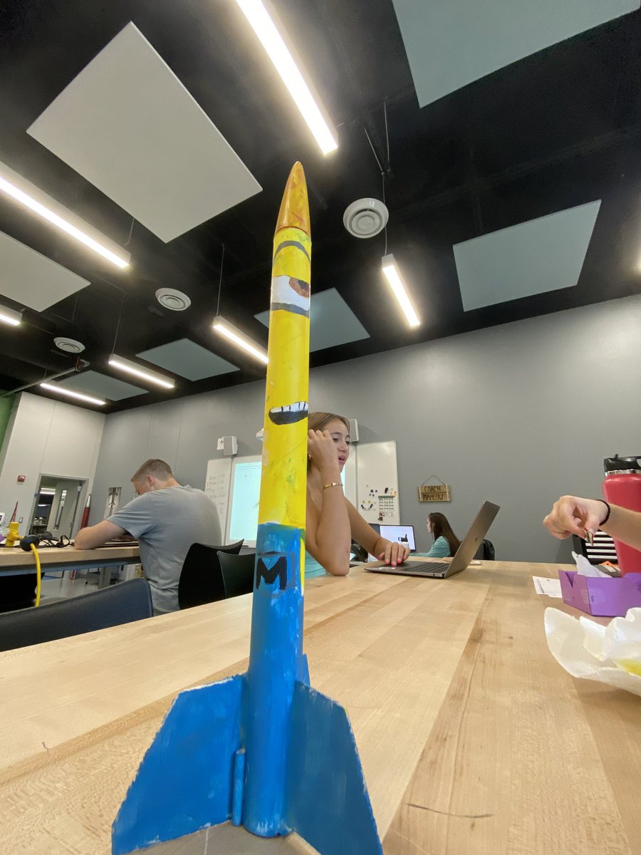 We have rocketeers AND artists in STEAM!! 😍🚀🎨