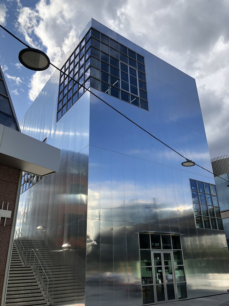 richkingdesign's tweet photo. Great to see Design District in North Greenwich. Big and shiny things! #northgreenwich #london #design #architecture #londonarchitecture #newarchitecture https://t.co/ABmzzOKC13