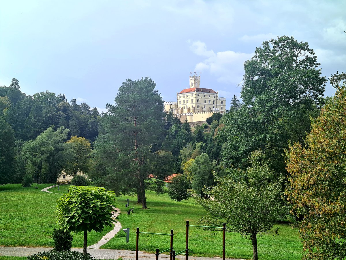 Iva_Tomic's tweet photo. Trakošćan prije kiše...
Na 3. međunarodoj konferenciji o ESI fondovima, između ostalog, i o tome "Jesmo li postali svojevrsni taoci NPOO-a?".
#trakoscan #esi #npoo #eufunds #pjr #hup https://t.co/taZhpgHxMd