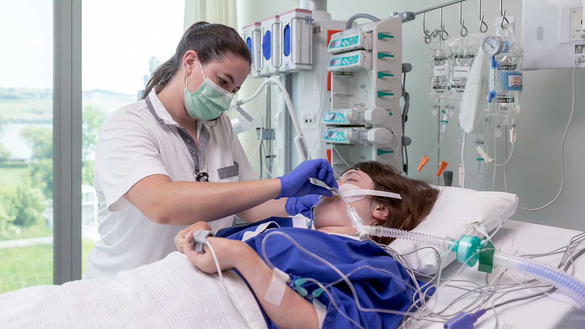 Heute zum Internationalen Tag der #Patientensicherheit erstrahlen schweizweit Gebäude, Monumente oder Denkmäler in Orange.🟠
In der #Betreuung der Patient*innen legen wir Wert auf höchste #Qualität und investiert viel in den Kampf gegen Fehler:
➡️paraplegie.ch/patientensiche…