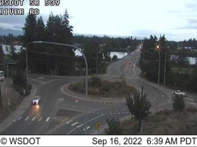 wsdot_north's tweet photo. In honor of #NationalRoundaboutWeek, first you should celebrate with fancy coffee and then you should check out our page dedicated to them: https://t.co/YZ5l0ylJS2. Below are two of the Northend’s finest looking good for your AM commute. https://t.co/v86oztLlQL