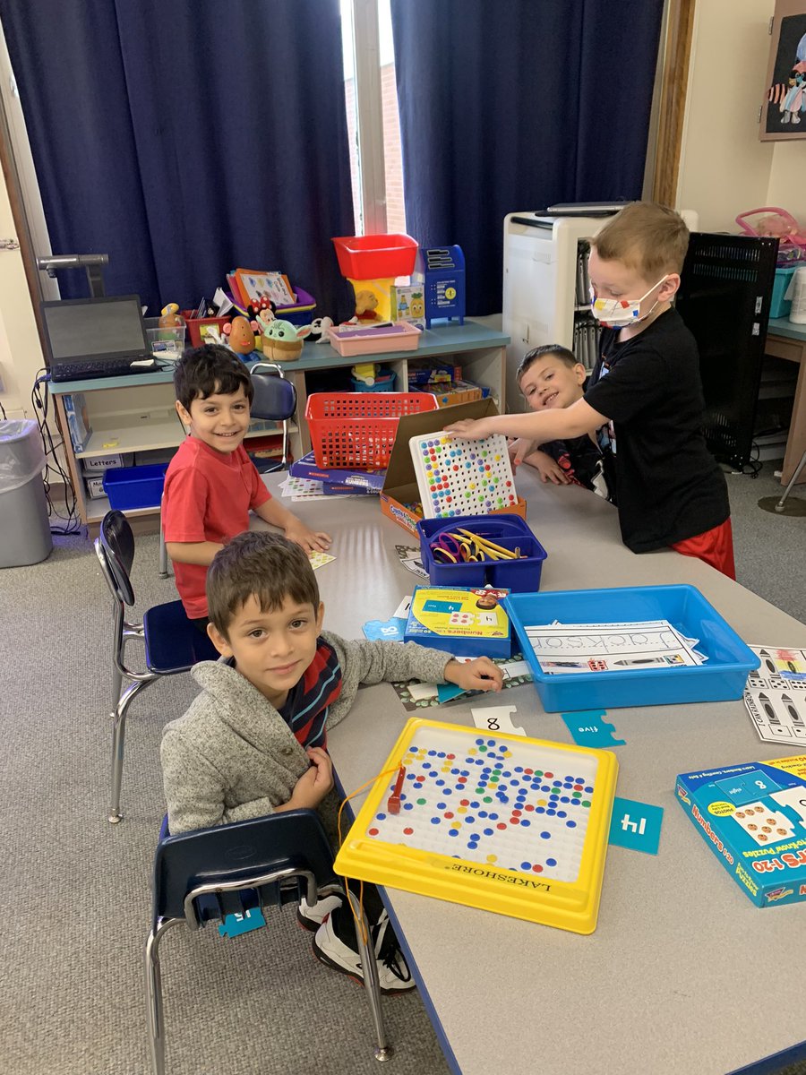 jlokinder's tweet photo. Learning through play is the best way! @MtView07836 @melandyk @JOlsyn1109 https://t.co/MJDoawYsG1