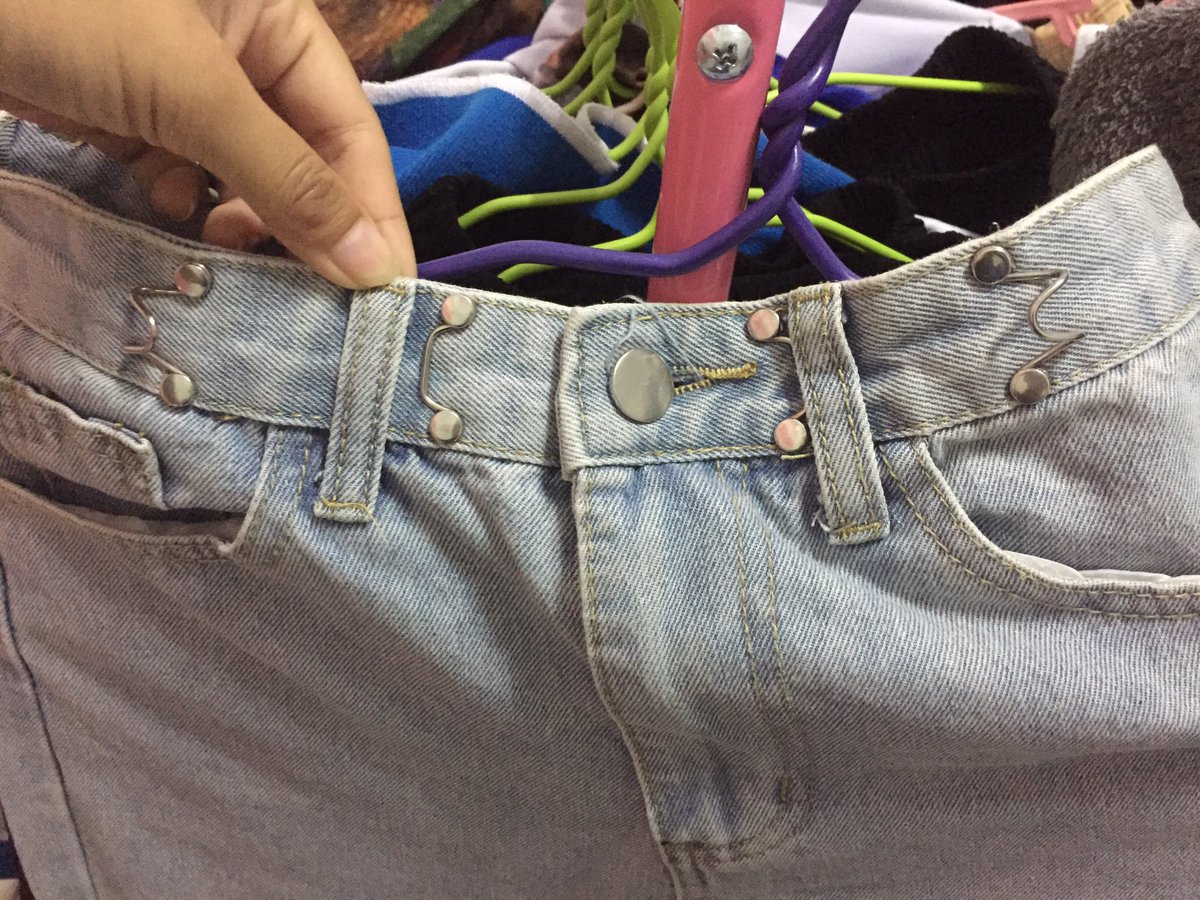 isusgujon_p's tweet photo. ขายค่ะ หาเงินกินข้าว 250 รส เอว 26 พร้อมโอนลดอีกได้ ทรงบอยสีสวย มีตัวปรับเอวด้วย ใส่ไป2ครั้ง ครั้งแรกตอนลอง ครั้งที่สองตอนพยายามจะใส่อีก แต่ใส่ไม่เหมือนจริงๆเลยขายค่ะ #ส่งต่อ #ส่งต่อเสื้อผ้ามือสอง #ส่งต่อเสื้อผ้ามือสองสภาพดี #ส่งต่อเสื้อผ้า https://t.co/59fPSHWXs1