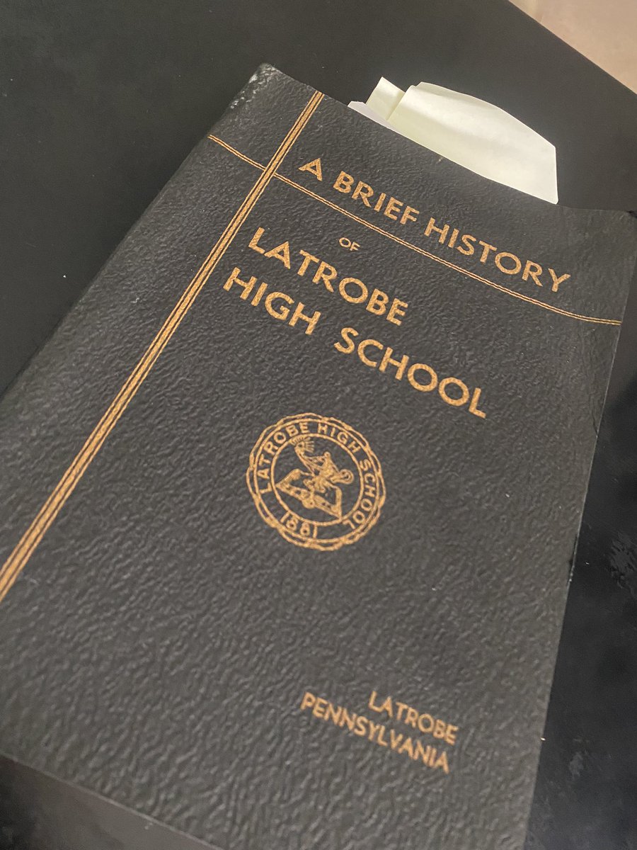 LatrobeHighPost's tweet photo. The 2022-2023 HighPost Staff starts off its 100th year strong by making the Journalism room their own. They’re ready for a year of great stories and lots of fun! #highpost #pubhub #bffr https://t.co/uQsonT4fEU