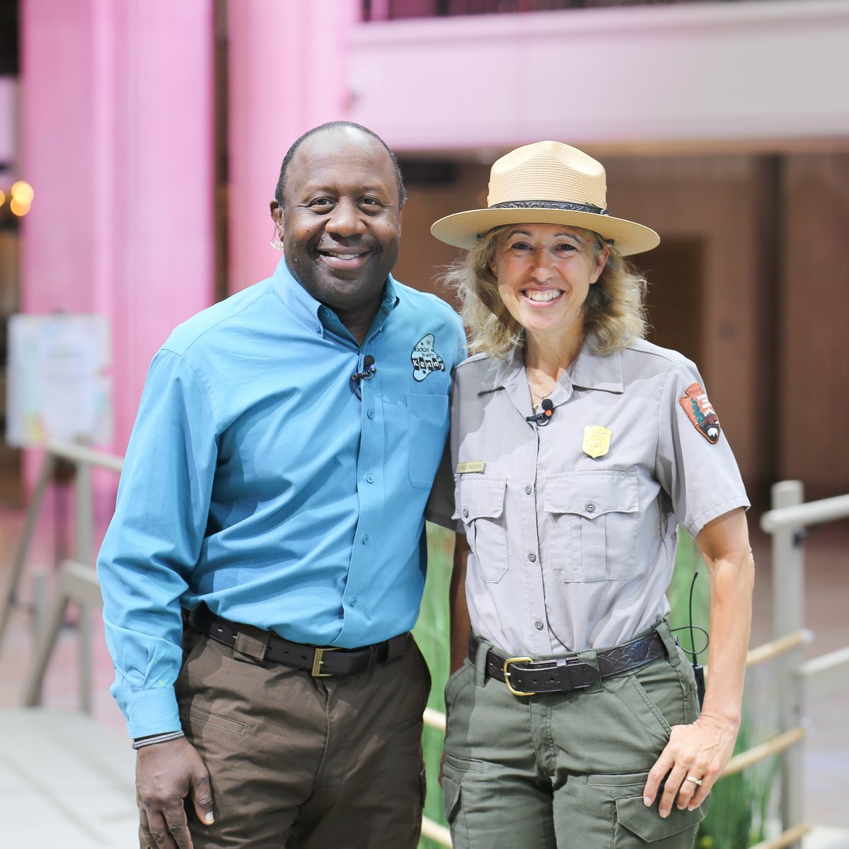 #Throwback to when @KickinKenny visited the new Skylight Park at Tower City Center. Make sure you stop by and see it!

@TowerCityCLE @CVNPNPS @forcvnp 

#towercity #towercitycenter #clevelandohio #cleveland #thisiscle #clegram