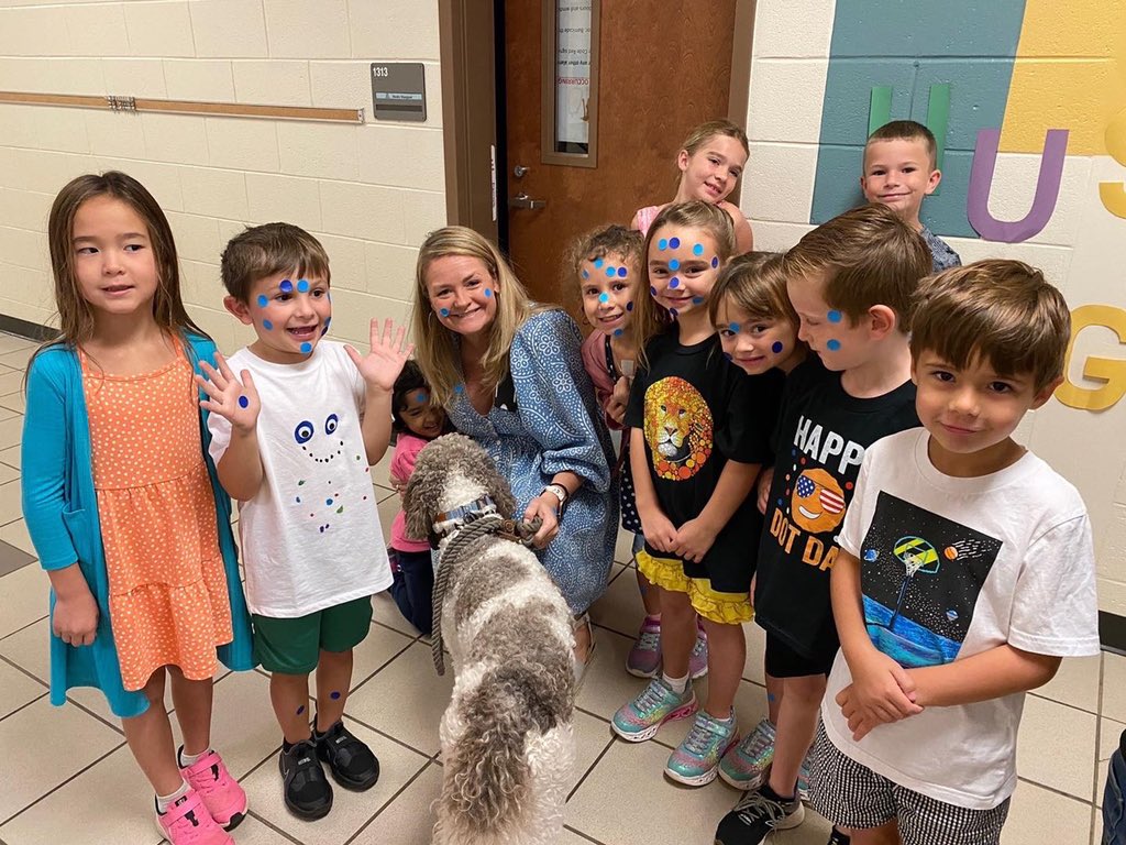 I loved being included in Dot Day activities yesterday- reminded me of how important it is to bring others in to our circles and share our joy! Thanks to Mrs. Huntley’s friends for making my first Dot Day EXTRA magical! #fcssconnects #huskypride #hawcreekpack