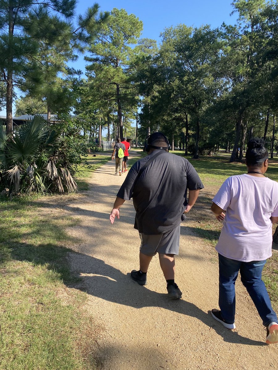 Shari_MOSAIC's tweet photo. We are enjoying a little outside exercise at one of our community parks. #gettingourstepsin @HumbleISD_CAM @MRobinson817 @MarcusAllen1977 @J1Hutton https://t.co/A5KUD3DM5c