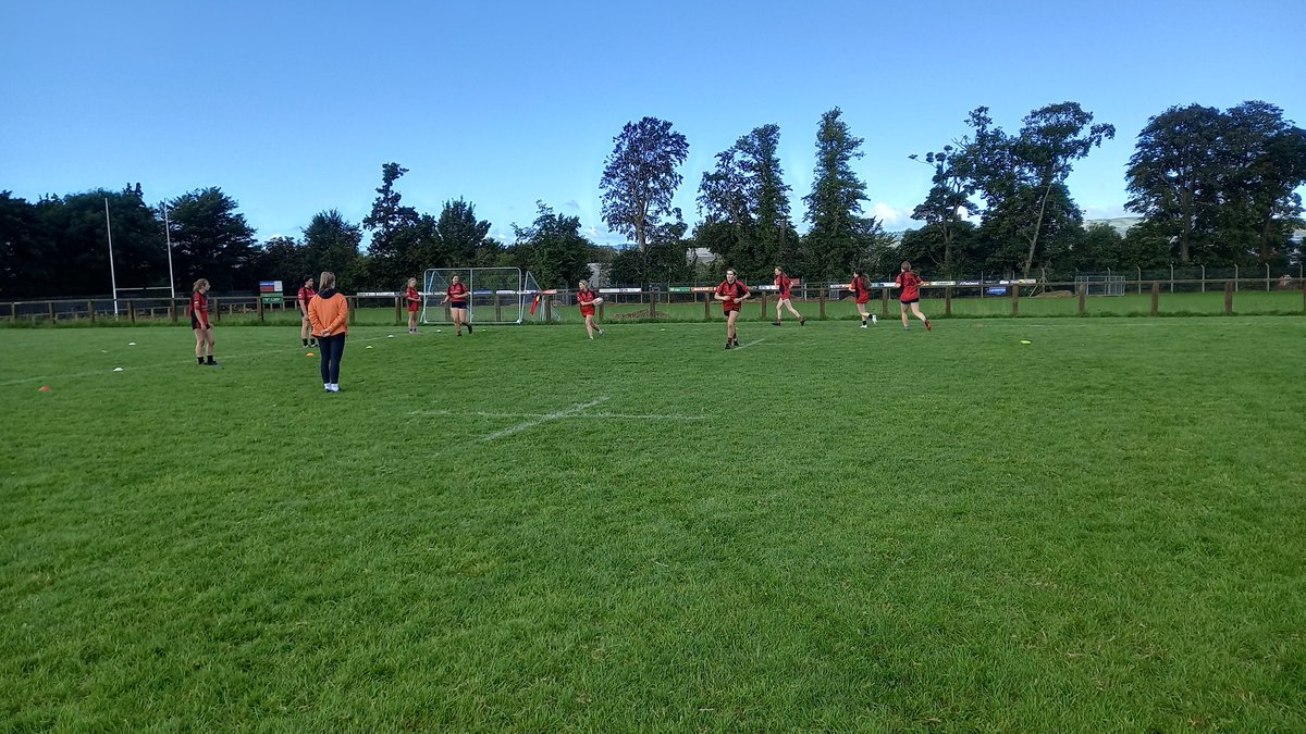 NewRossCCRO's tweet photo. Great morning here in New Ross. This week was finished off with a competitive "Taster Blitz" for u18 girls in the New Ross District. Well done girls and coaches. Hope to see you with Coach @meadhbhodwyer on Tuesday at 7pm in the club. @mercynewross @kennedycollege @Ramsgrange_CS https://t.co/ynd44JqhPY