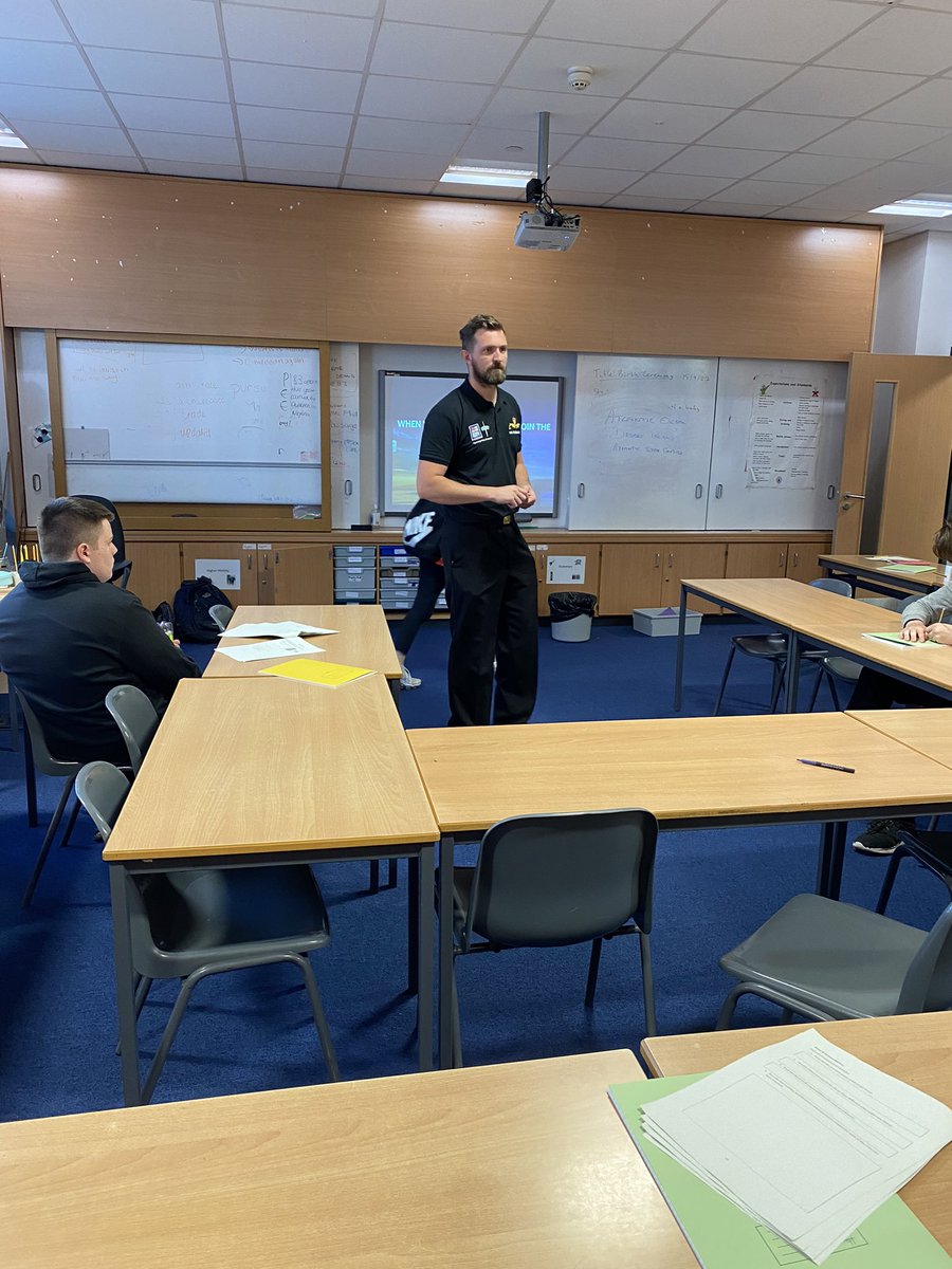 Thank you so much to the Royal Navy for absolutely wonderful talks on careers and opportunities in the Navy. <a href="/FHSDestinations/">FHSDestinations</a> <a href="/RNinScotland/">Royal Navy in Scotland</a>