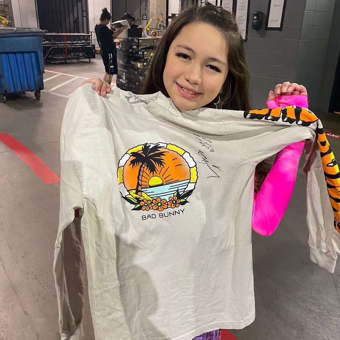 Pop Crave on Twitter "Bad Bunny gave VIP treatment to Uvalde survivor