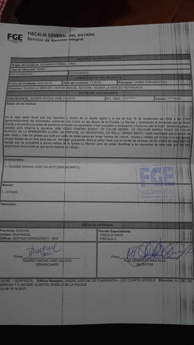 PedritoExtranja's tweet photo. Señora Fiscal del Guayas Yanina Villagomez aquí está la denuncia del periodista asaltado, cobardemente agredido ayer por una manada de funcionarios de Cynthia Viteri.
Sé que usted no hará nada.
Le dejo constancia al país de esto.
Arrastraron a una anciana.
Se pasan de MISERABLES https://t.co/Pn1XufwY1J