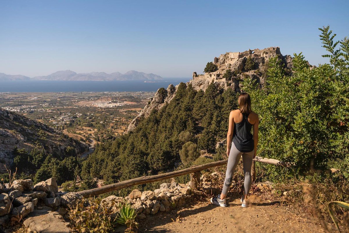 The castle 🏰 of Palio Pyli can be found 3km to the south-east of the present settlement of Pyli, on top of a 300m hill. 🌲
Read more: kos.gr/historical-mon…
#visitkosgreece #kosisland #medievalcastle #castlepaliopyli #kosisland #historykos #historicalmonument #kosislandgreece
